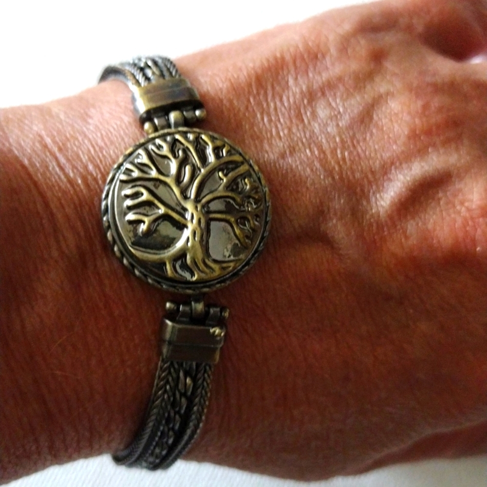 Ginger Snaps Tree Of Life silver bracelet.